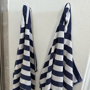 Pottery Barn Rugby Stripe Hooded Towel in Navy